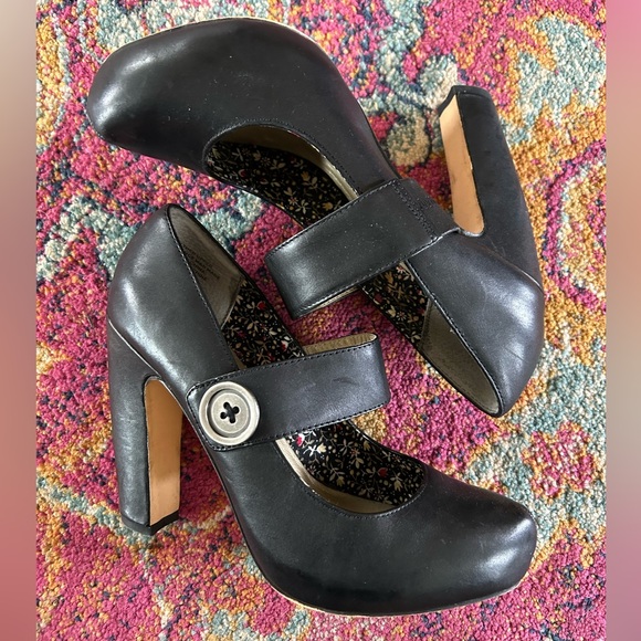Seychelles | Women's black leather Third Degree Mary Jane pumps, side button sz9 - Picture 6 of 13